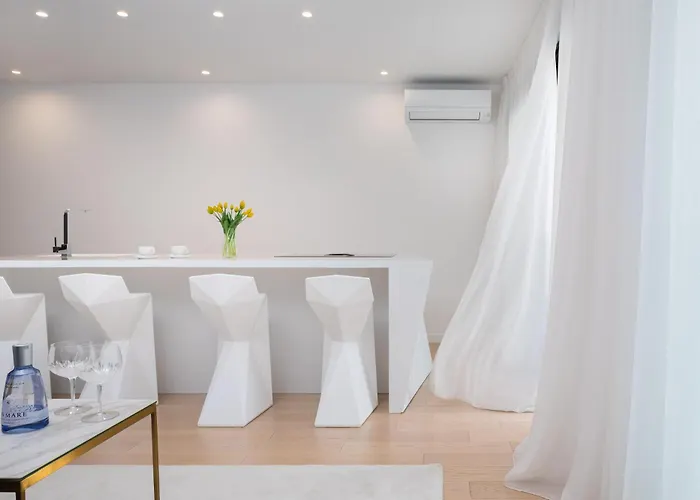 Apartment New Luxury With Sea View And Private Heated Pool, 50m From The