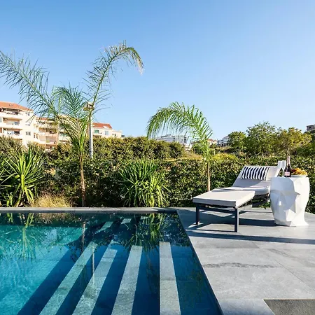 Daire New Luxury With Sea View And Private Heated Pool, 50m From The Split